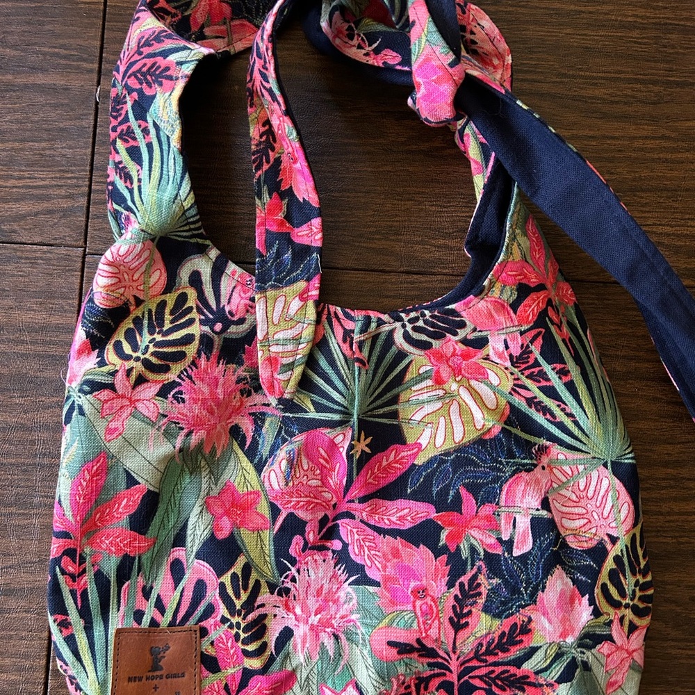 Floral Pink and Green Women's Bag
Vera Bradley